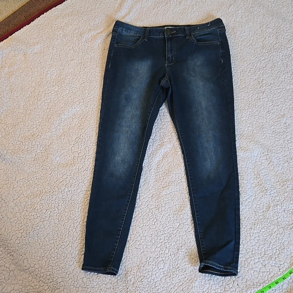 Low Rise Jegging - Picture 8 of 11